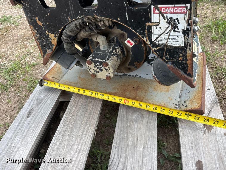 image for item MX9129 Edge EC 35 plate compactor