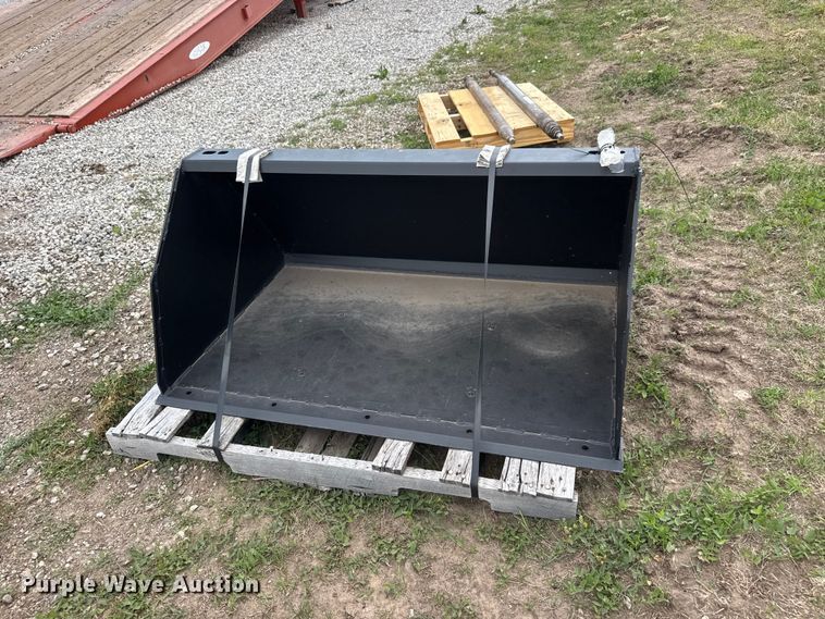 image for item MX9130 Erskine bucket