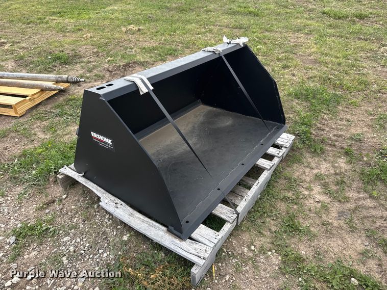 image for item MX9130 Erskine bucket