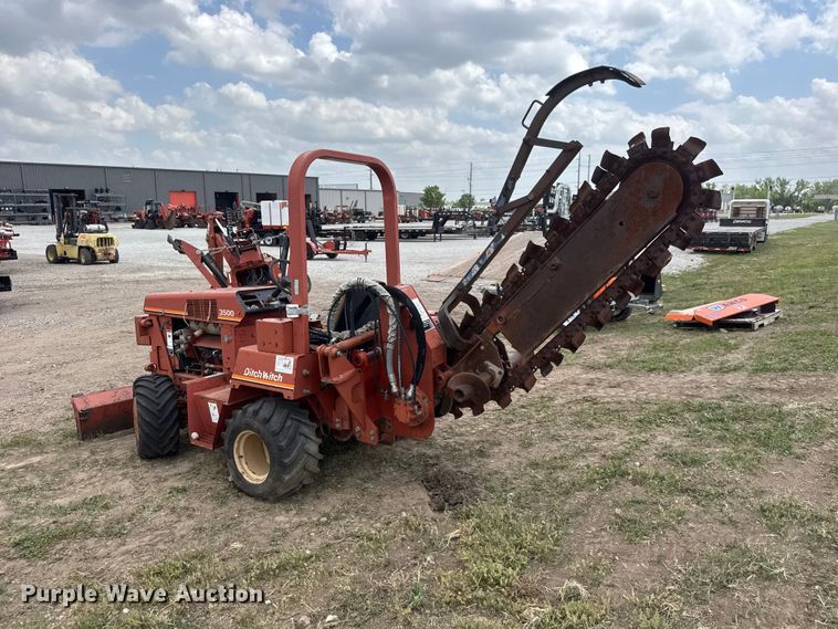 image for item MX9132 Ditch Witch 3500 trencher