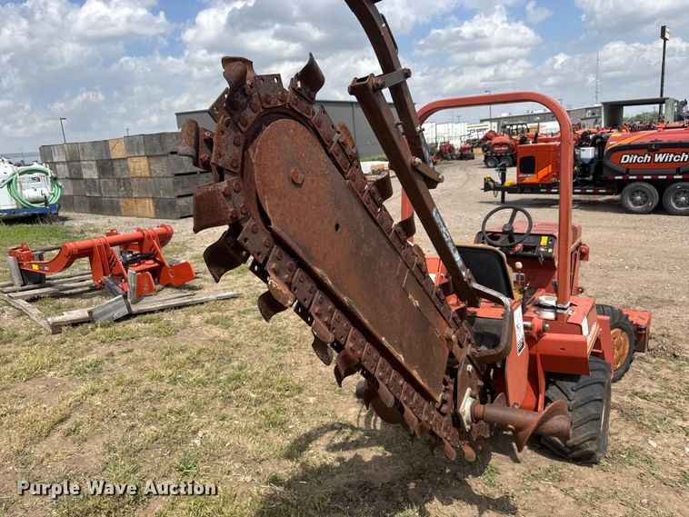 image for item MX9132 Ditch Witch 3500 trencher