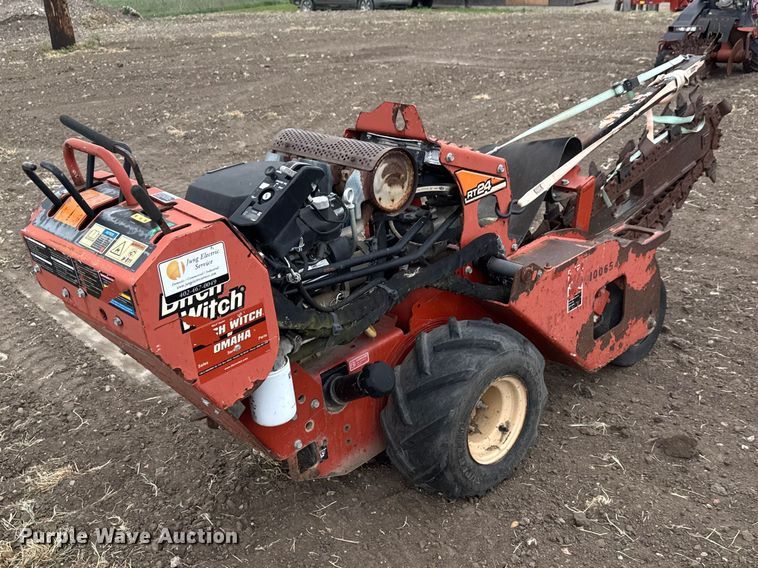 image for item MX9136 2012 Ditch Witch RT24 trencher