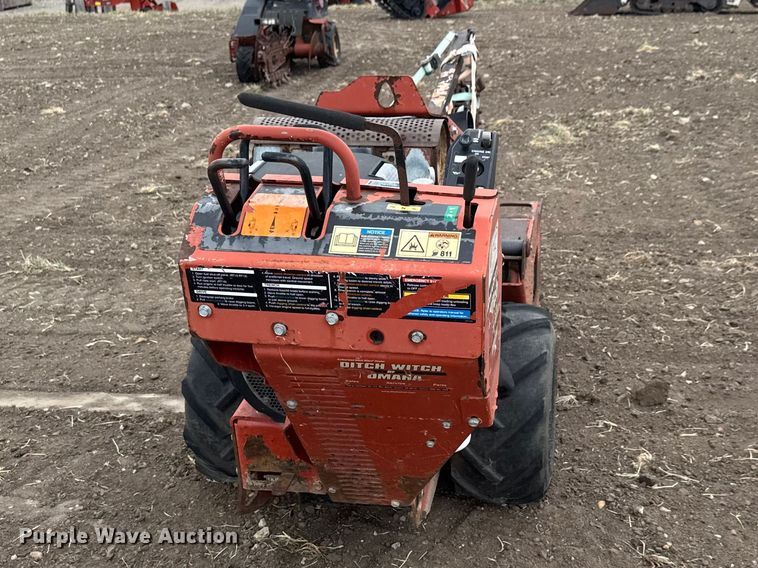 image for item MX9136 2012 Ditch Witch RT24 trencher