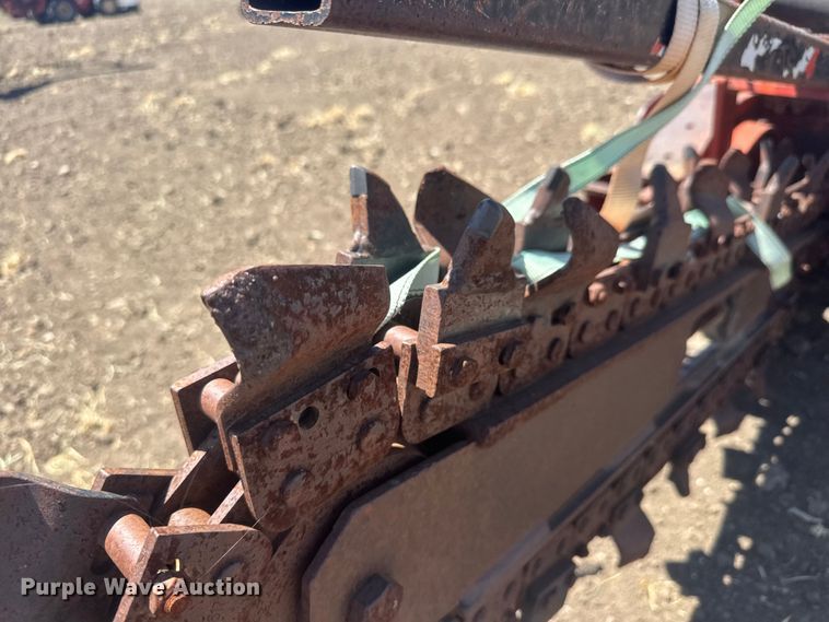 image for item MX9136 2012 Ditch Witch RT24 trencher