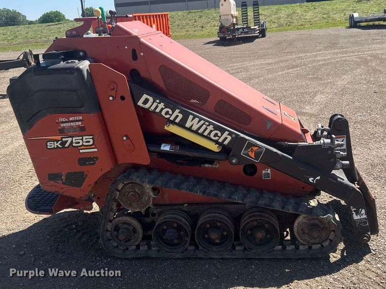 image for item MX9137 Ditch Witch SK755 Compact utility loader