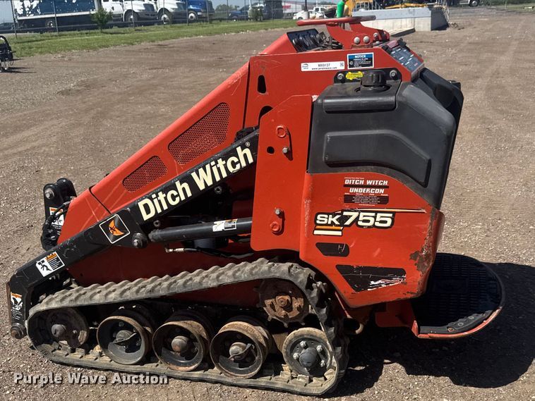 image for item MX9137 Ditch Witch SK755 Compact utility loader