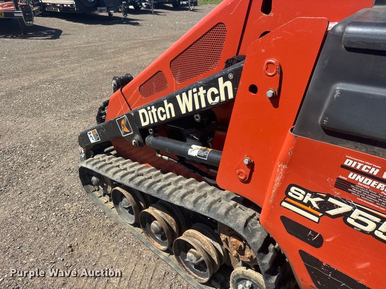 image for item MX9137 Ditch Witch SK755 Compact utility loader