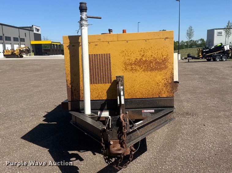 image for item MX9138 2013 Vermeer L P553SDT vacuum excavator