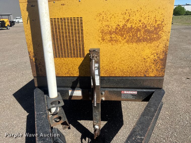 image for item MX9138 2013 Vermeer L P553SDT vacuum excavator