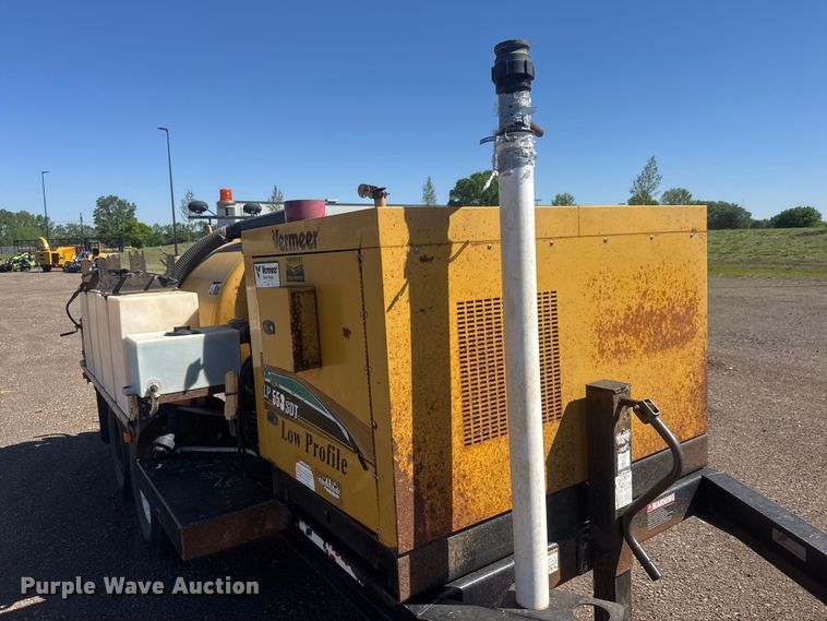 image for item MX9138 2013 Vermeer L P553SDT vacuum excavator