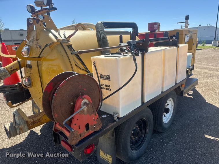 image for item MX9138 2013 Vermeer L P553SDT vacuum excavator