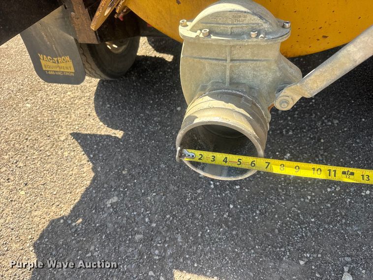 image for item MX9138 2013 Vermeer L P553SDT vacuum excavator