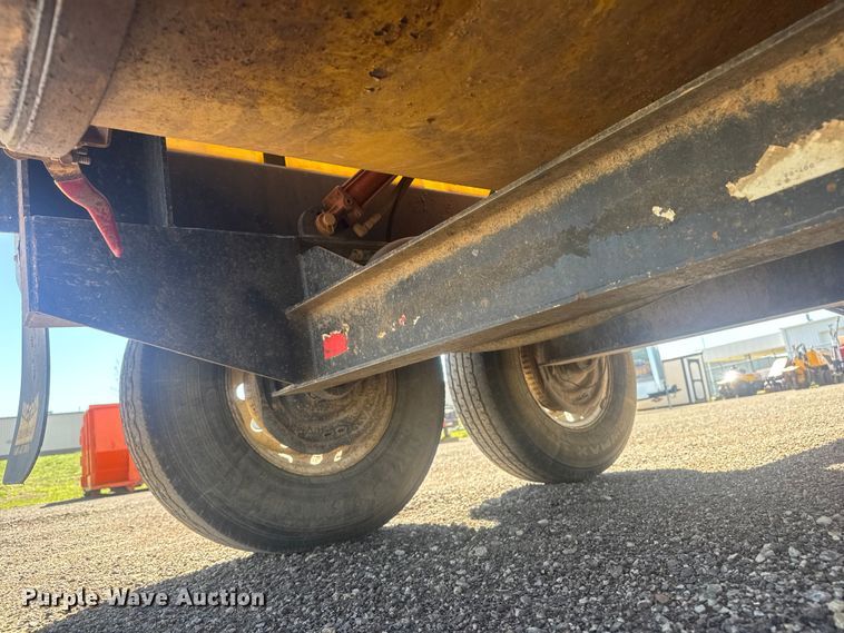 image for item MX9138 2013 Vermeer L P553SDT vacuum excavator