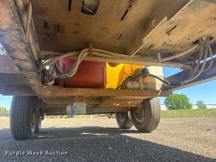 image for item MX9138 2013 Vermeer L P553SDT vacuum excavator