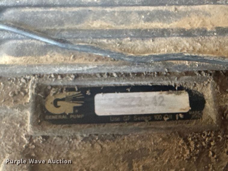 image for item MX9138 2013 Vermeer L P553SDT vacuum excavator