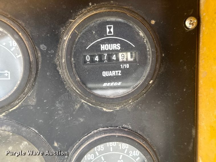 image for item MX9138 2013 Vermeer L P553SDT vacuum excavator