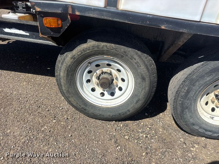 image for item MX9138 2013 Vermeer L P553SDT vacuum excavator