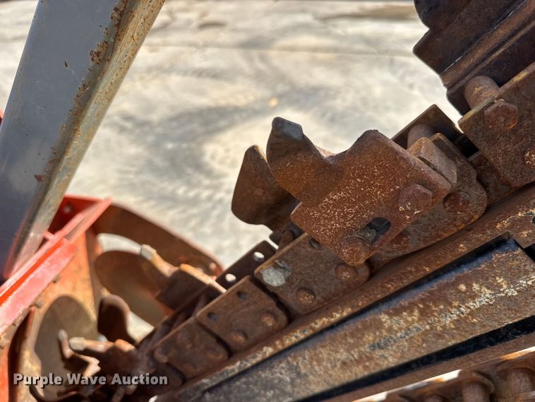 image for item MX9142 2019 Ditch Witch C24X trencher
