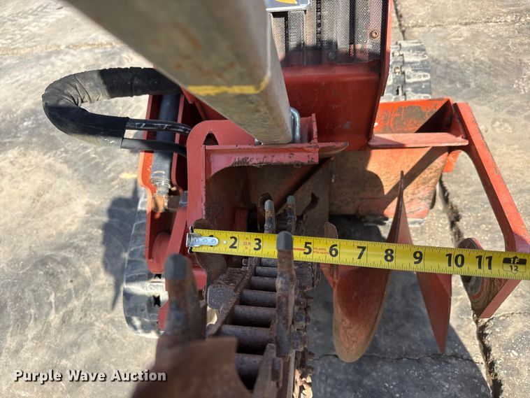 image for item MX9143 2017 Ditch Witch C30X trencher