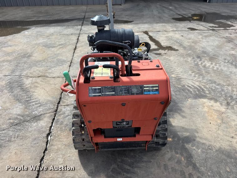 image for item MX9143 2017 Ditch Witch C30X trencher