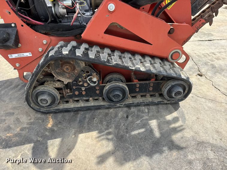 image for item MX9143 2017 Ditch Witch C30X trencher