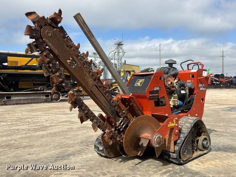 image for item MX9144 2019 Ditch Witch C24X trencher