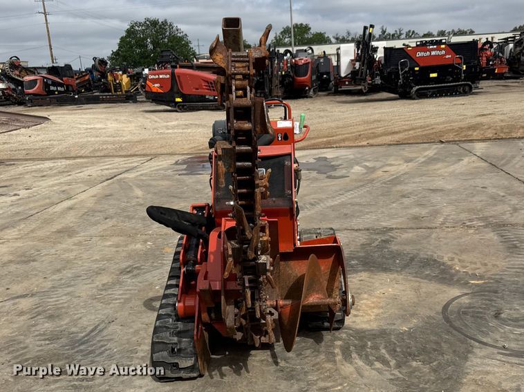 image for item MX9144 2019 Ditch Witch C24X trencher