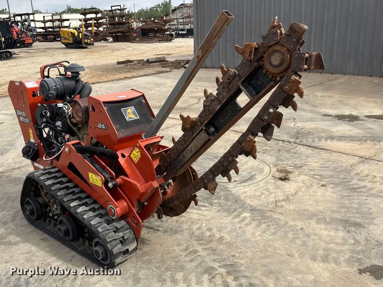 image for item MX9144 2019 Ditch Witch C24X trencher