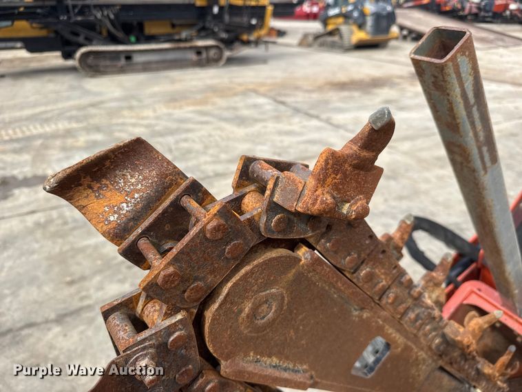 image for item MX9144 2019 Ditch Witch C24X trencher