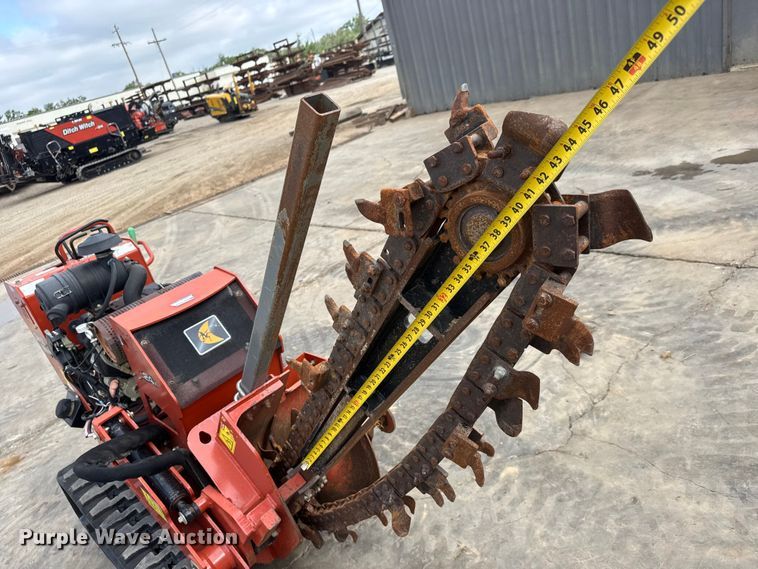 image for item MX9144 2019 Ditch Witch C24X trencher