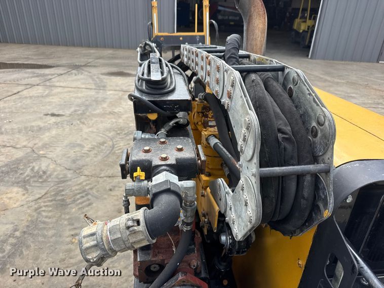 image for item MX9145 2015 Vermeer 9X13 S3 Navigator directional boring unit