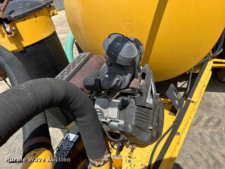 image for item MX9150 2005 Ring-O-Matic Super Vac 750 vacuum excavator