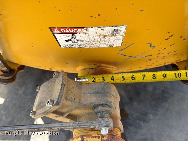 image for item MX9150 2005 Ring-O-Matic Super Vac 750 vacuum excavator