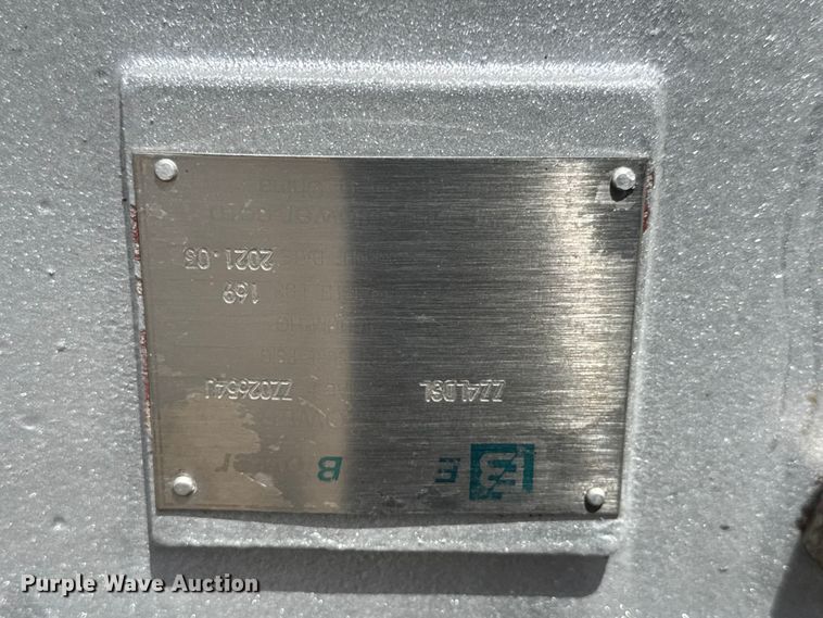 image for item MX9151 2009 Vermeer V750G vacuum excavator
