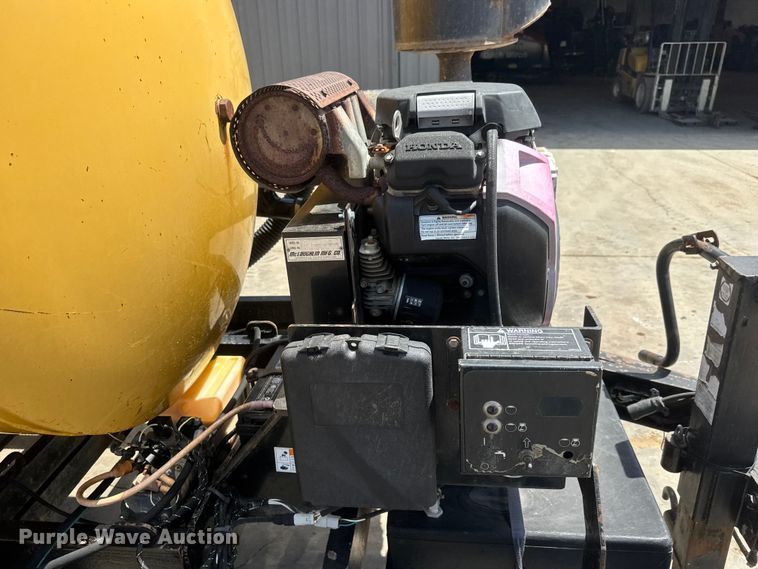 image for item MX9151 2009 Vermeer V750G vacuum excavator