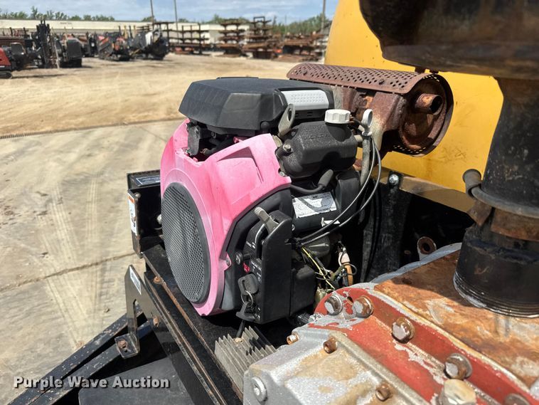 image for item MX9151 2009 Vermeer V750G vacuum excavator