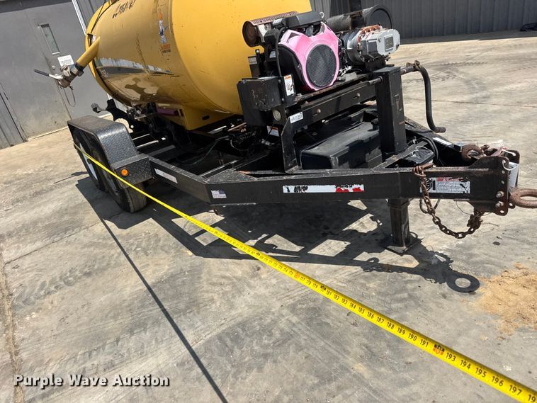 image for item MX9151 2009 Vermeer V750G vacuum excavator