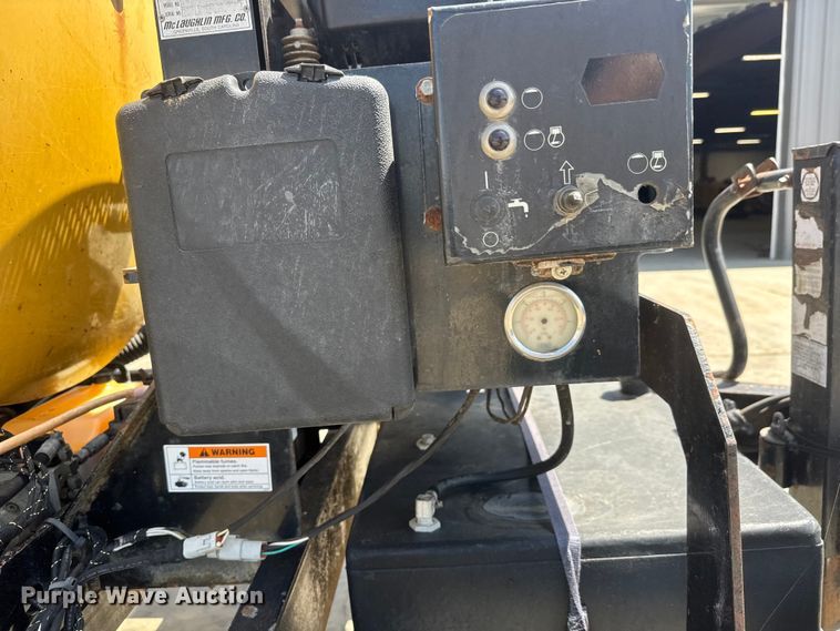 image for item MX9151 2009 Vermeer V750G vacuum excavator