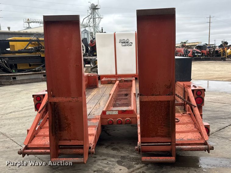 image for item MX9155 2007 Belshe BF9T equipment trailer
