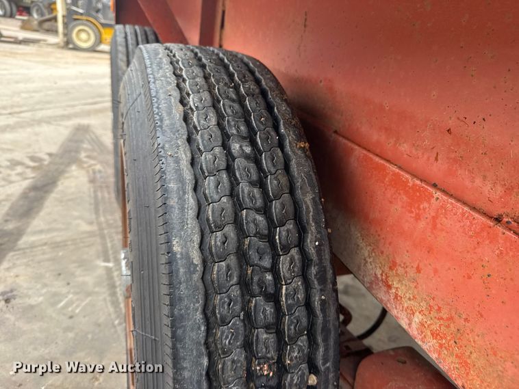 image for item MX9155 2007 Belshe BF9T equipment trailer
