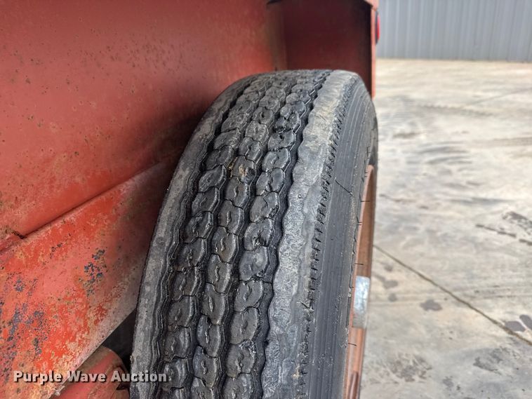 image for item MX9155 2007 Belshe BF9T equipment trailer