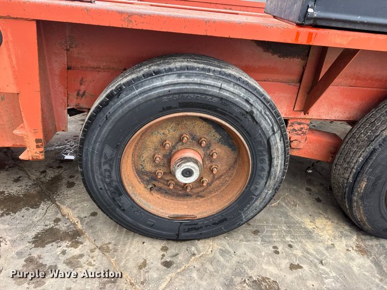 image for item MX9155 2007 Belshe BF9T equipment trailer