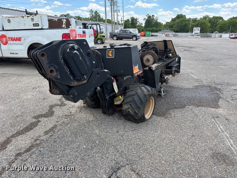 image for item MX9191 2007 Ditch Witch 410SX trencher
