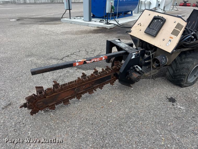 image for item MX9191 2007 Ditch Witch 410SX trencher