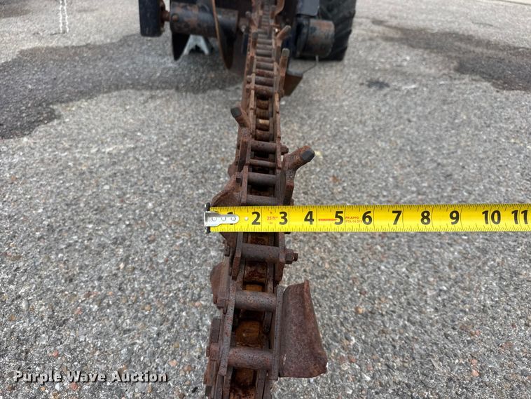 image for item MX9191 2007 Ditch Witch 410SX trencher