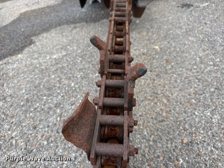 image for item MX9191 2007 Ditch Witch 410SX trencher