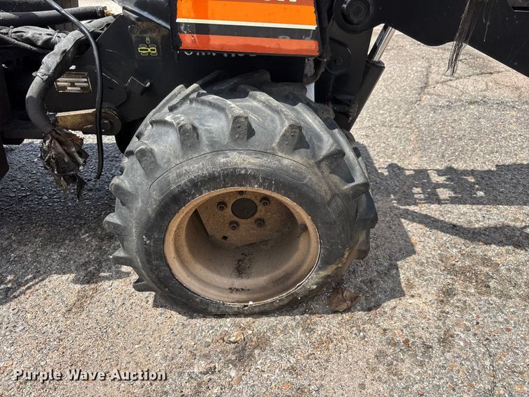 image for item MX9191 2007 Ditch Witch 410SX trencher