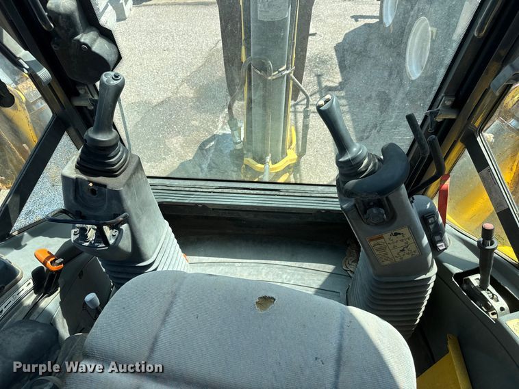image for item MX9195 2007 New Holland B95 backhoe