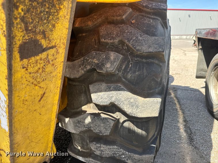 image for item MX9195 2007 New Holland B95 backhoe
