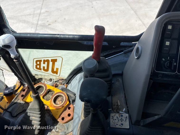 image for item MX9196 JCB 214 Series 3 backhoe